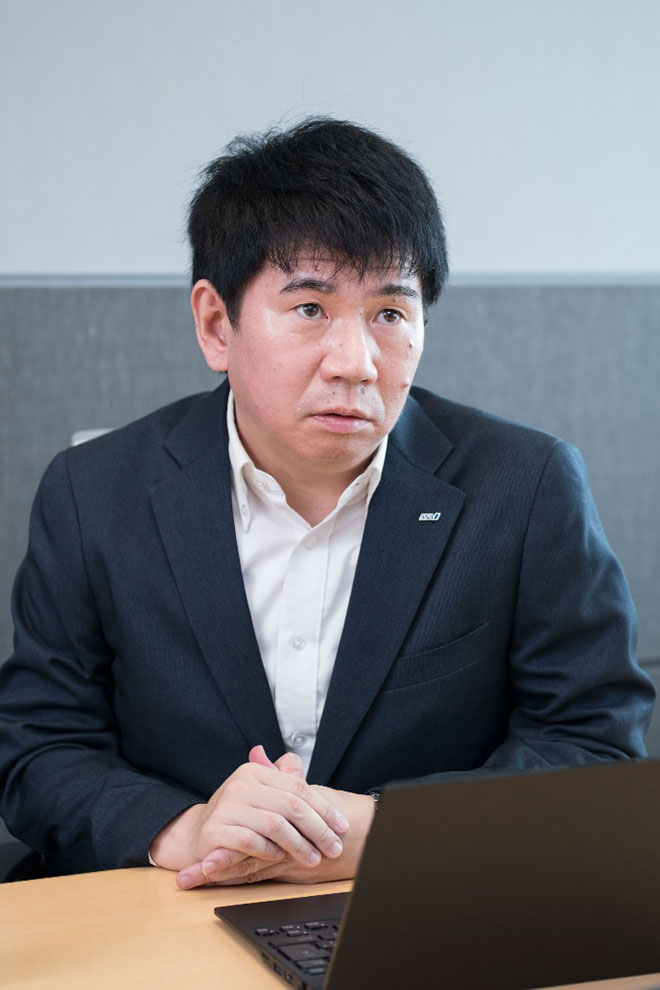 小川氏